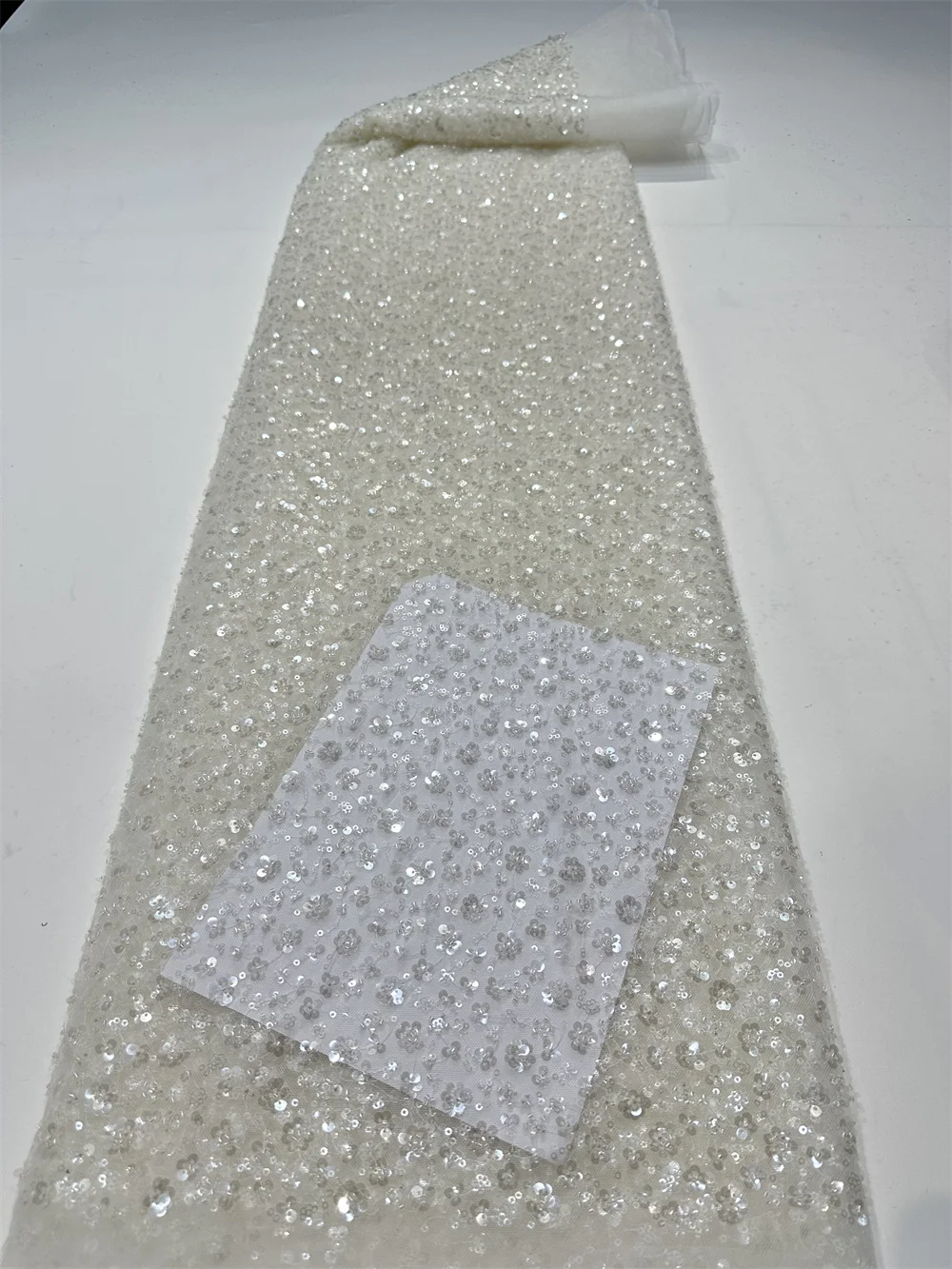 Африканская кружевная ткань 20 – обзор и цена Glitter Tablecloth